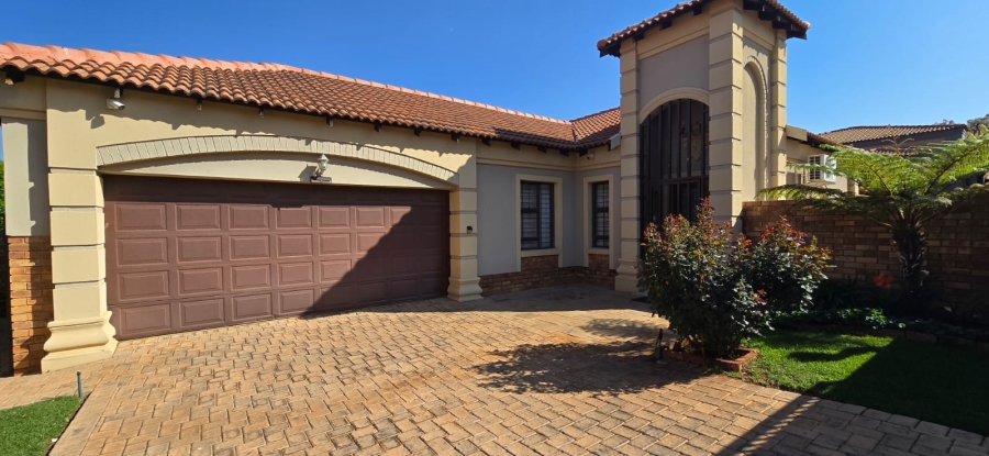3 Bedroom Property for Sale in Wilkoppies North West